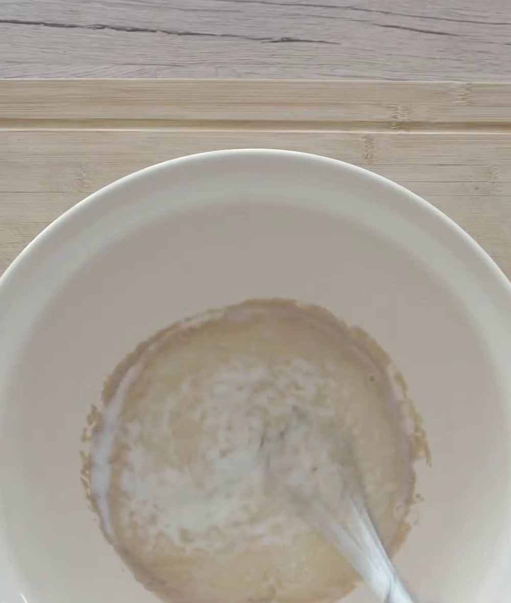 Aktivace droždí v mléce a vodě